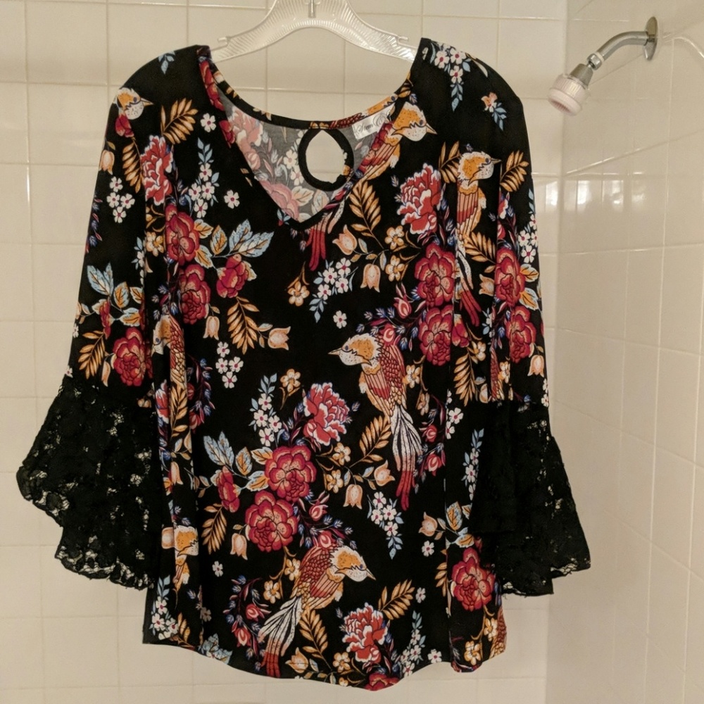 Stem & vine 3/4 sleeve blouse